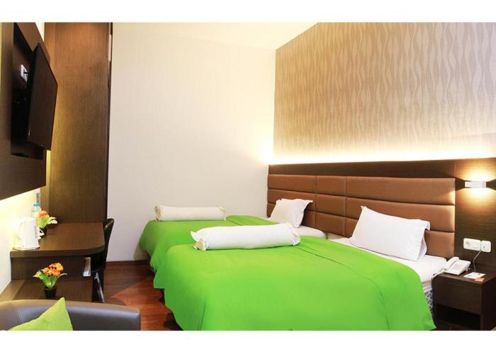 Emerald Hotel