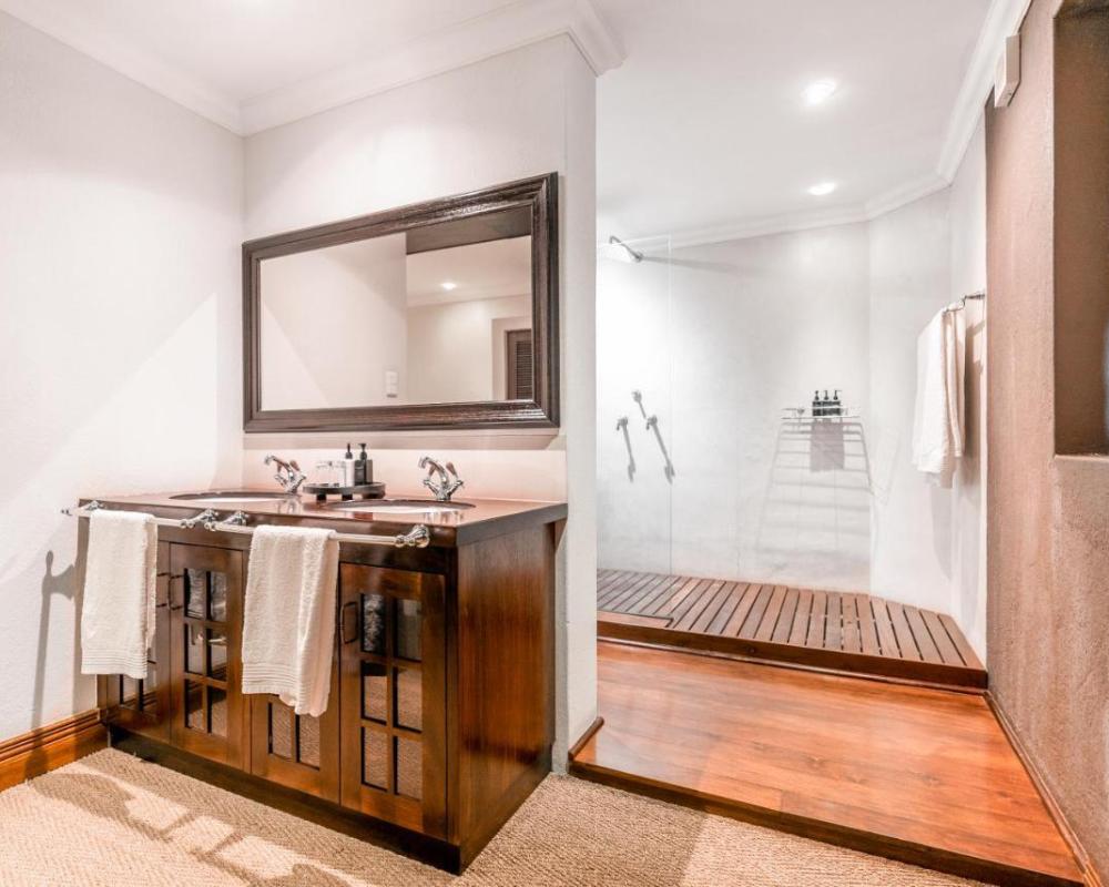 фото Iris Boutique Hotel