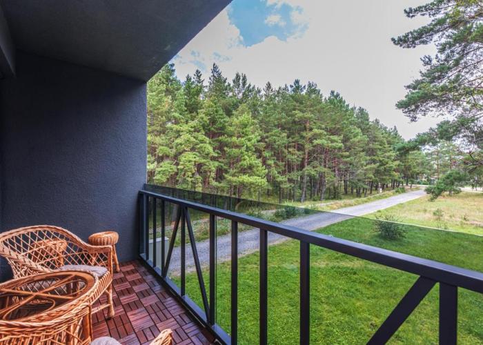 Sunny Pines Apartment