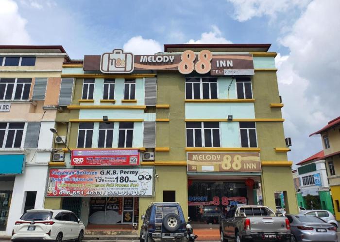 OYO 90964 Melody 88 Inn