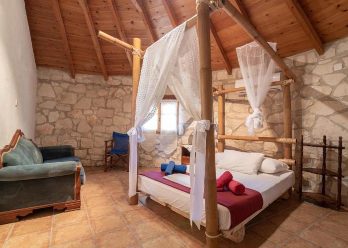 Gerakomylos Stone House