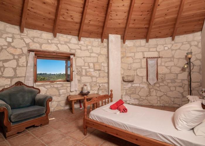 Gerakomylos Stone House