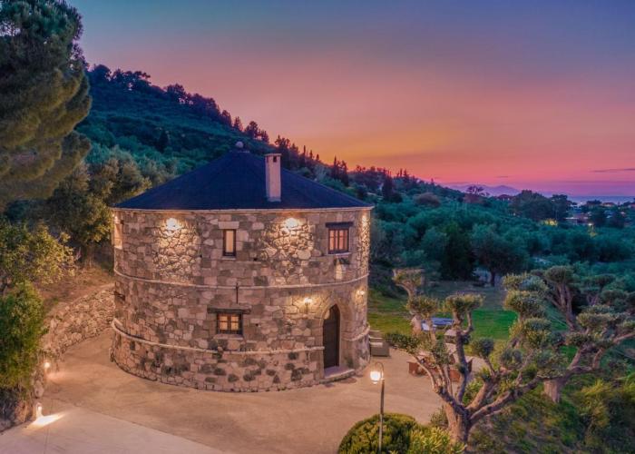 Gerakomylos Stone House