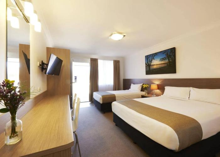 Adelong Motel