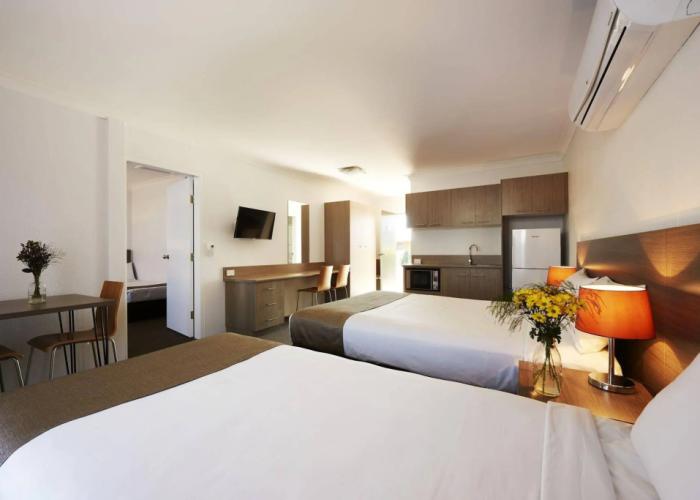 Adelong Motel