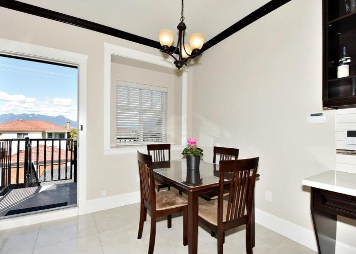 Rare Find Exquisitely New Quiet & Safe Skytrain Home