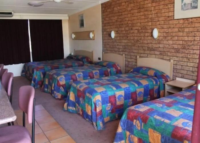 Nandewar Motor Inn