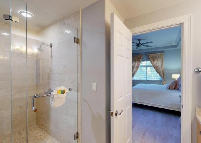South Bay Beach Club 16 - 4 Bedroom 4 Bathroom Unit