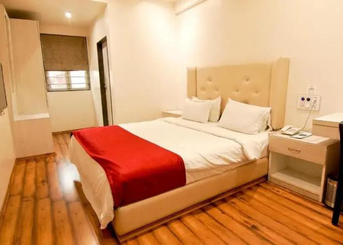 Hotel Amrta