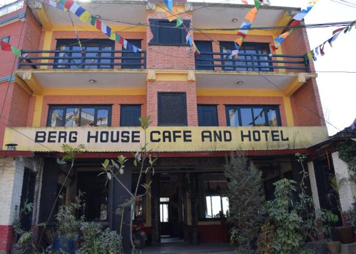 Berg House Cafe and Hotel