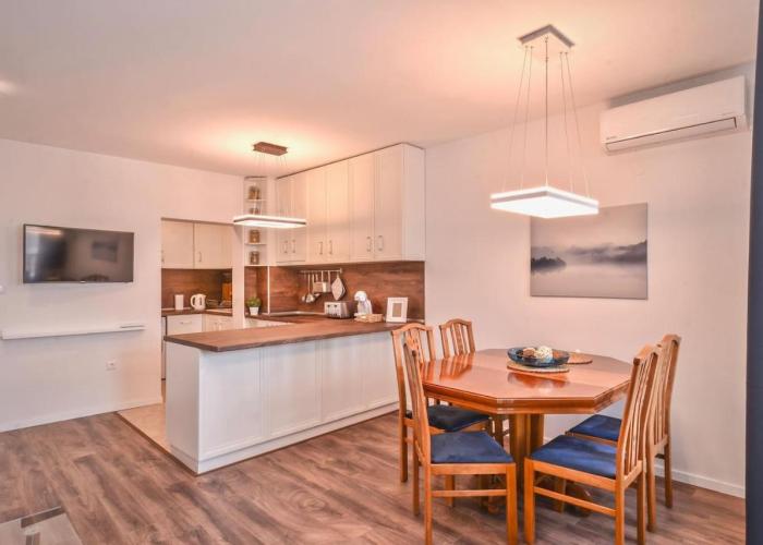 South Park, Vitosha View, 2-BDR, 2-BTHR Apartment by Flat Mаnager