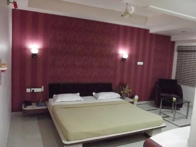 Vora Corporate Inn