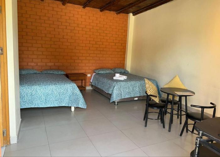 Hospedaje La Huega