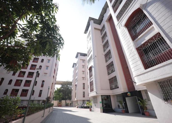 The Byke Studio Pure Veg Apartment, Thane