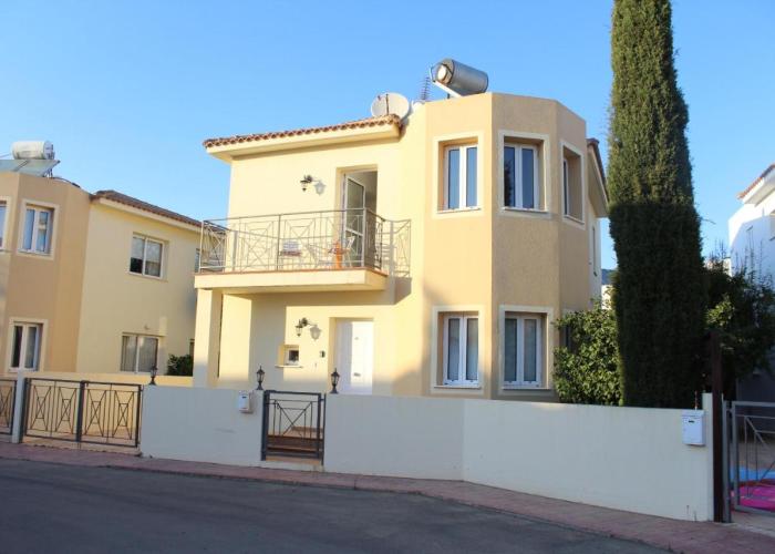 Elina villa near the sea