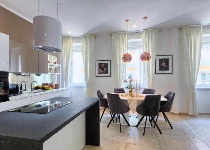Hedone Luxury Apartment with FREE PARKING