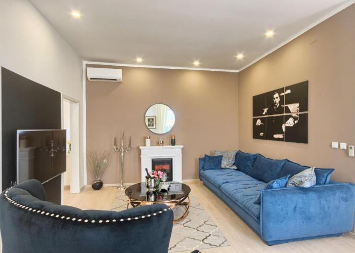 Hedone Luxury Apartment with FREE PARKING