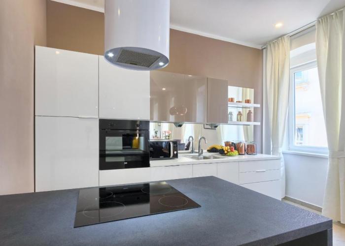 Hedone Luxury Apartment with FREE PARKING