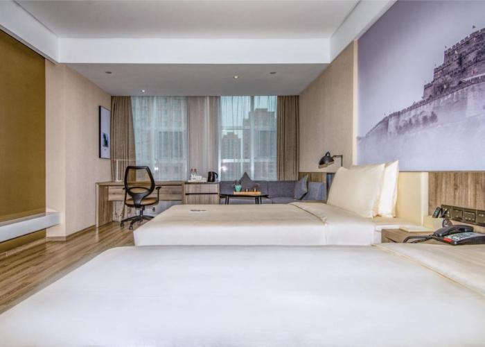 Atour Hotel Yuyang West Road