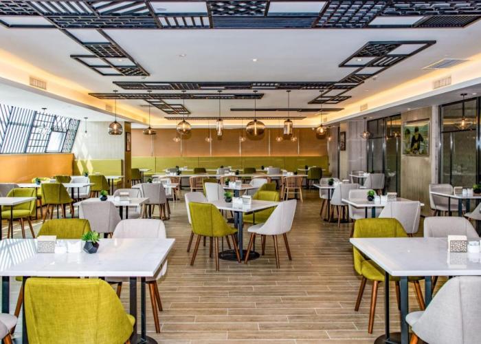 Atour Hotel Yuyang West Road