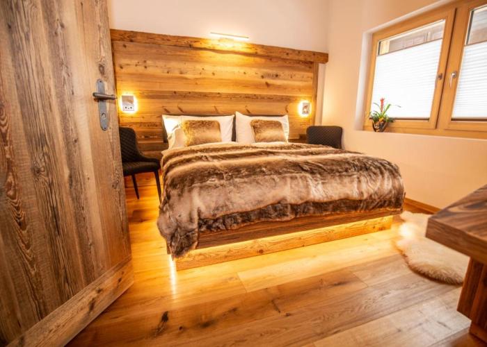 Palace Luxury Wellness Apartment and Boutique Hotel Ski-in-out