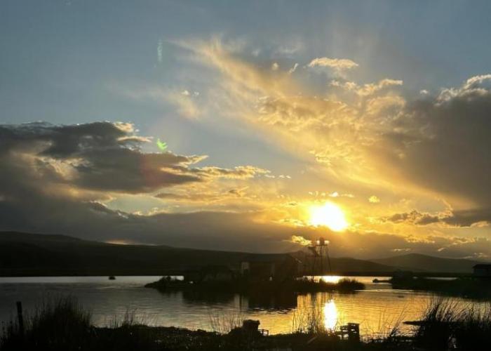 Uros Waliski Lodge