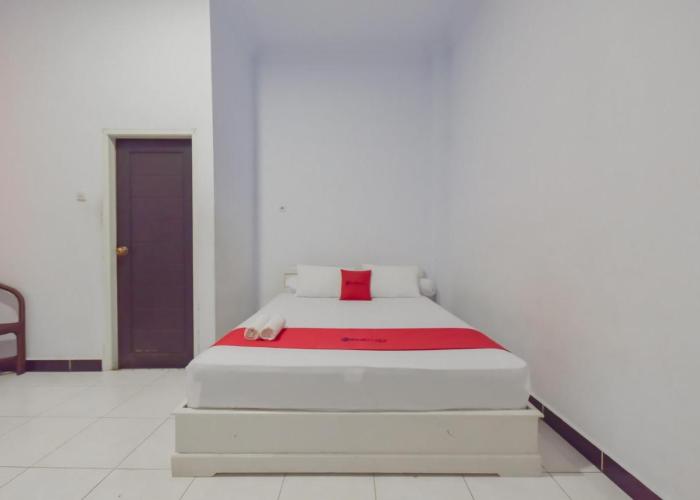 RedDoorz Syariah near Ramayana Mall Tarakan
