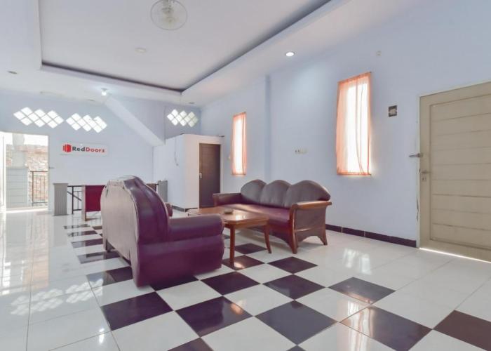 RedDoorz Syariah near Ramayana Mall Tarakan