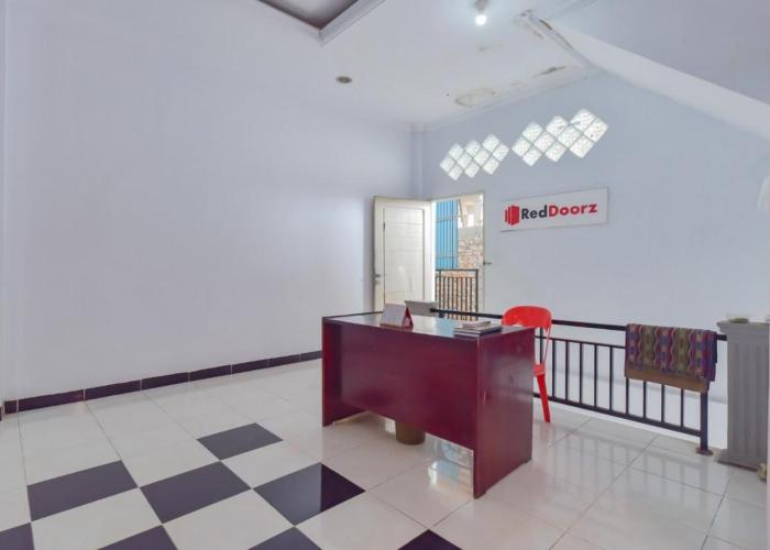 RedDoorz Syariah near Ramayana Mall Tarakan