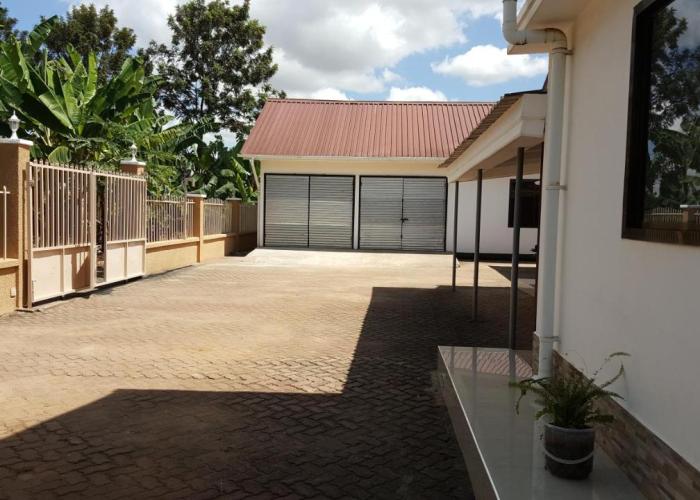 Kilimanjaro Lyimo's Country House2