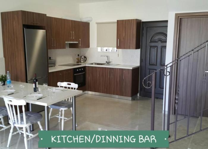 CHRIS'S KYKLADES HOLIDAY APARTMENT
