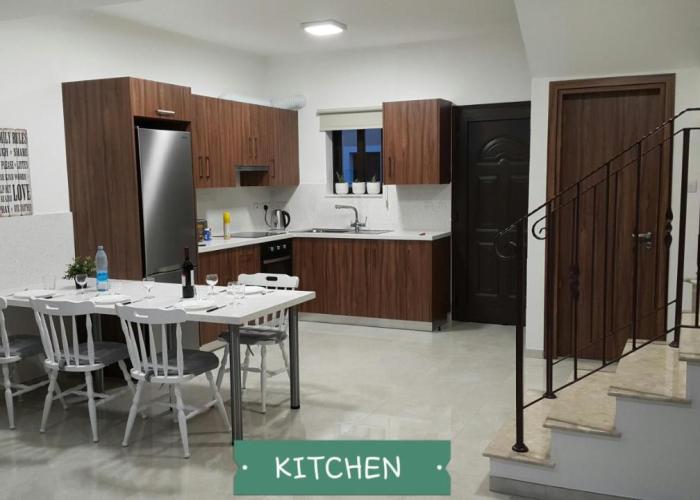CHRIS'S KYKLADES HOLIDAY APARTMENT