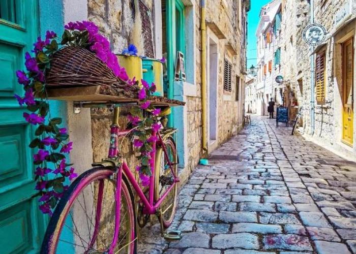 House Sidro, Stari Grad