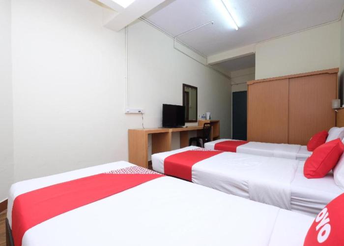 OYO 1105 Hotel 75
