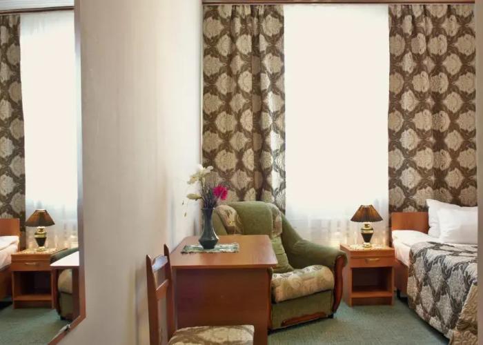 Korona Hotel