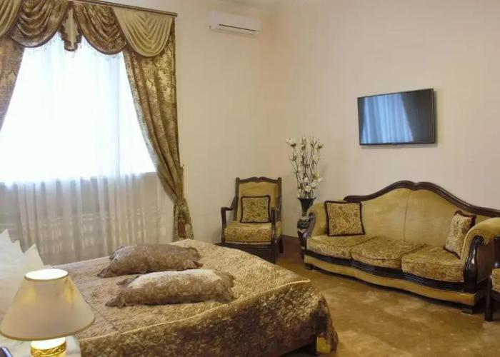Korona Hotel