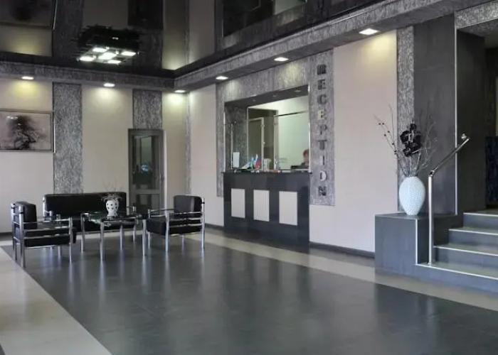 Rossiya Hotel
