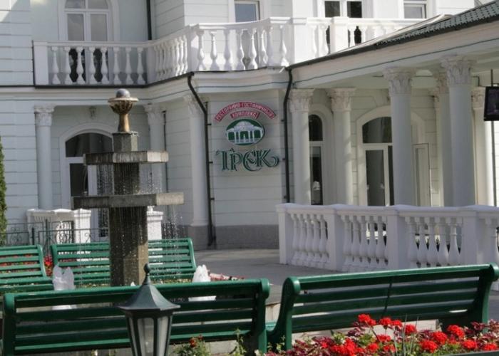 Trek Hotel Complex