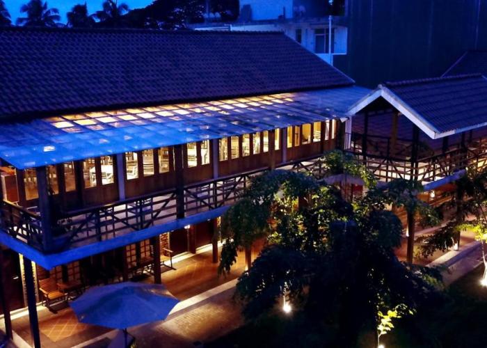 Olinia Airport Hotel