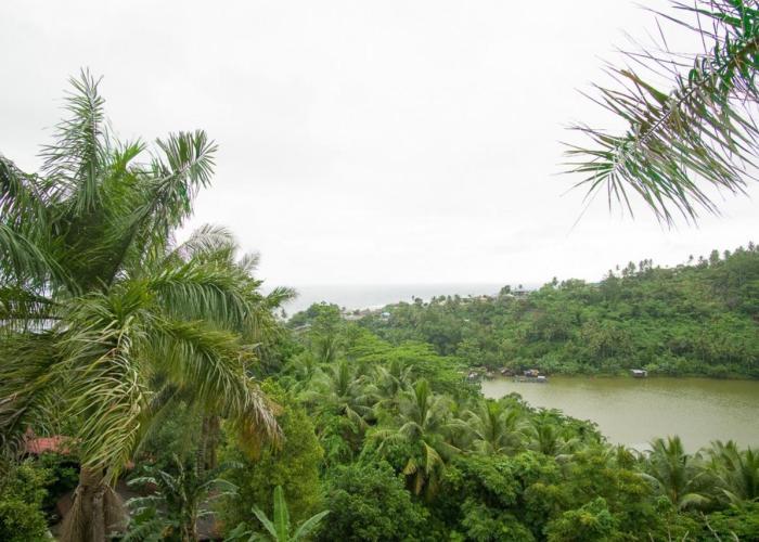RedDoorz Syariah near Ngade Lake
