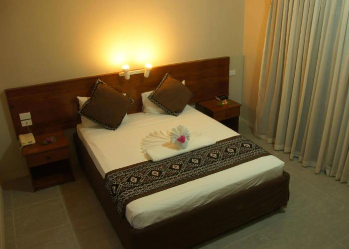 Smugglers Cove Beach Resort and Hotel