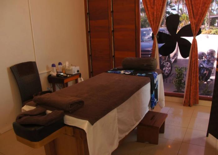 Smugglers Cove Beach Resort and Hotel