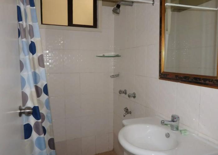 Bluewater Lodge - Hostel