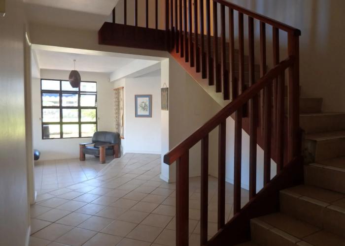 Bluewater Lodge - Hostel