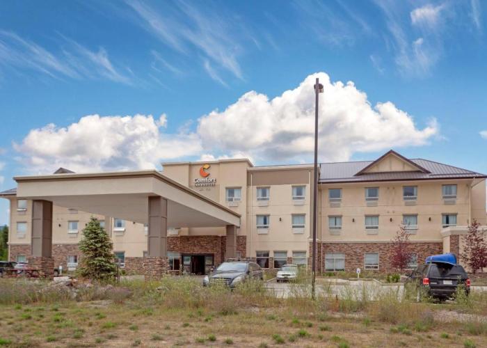 Comfort Inn & Suites