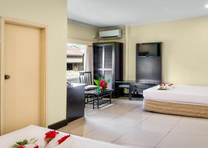 Tanoa Skylodge Hotel