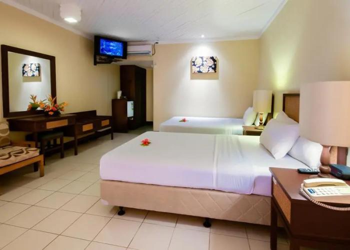 Tanoa Skylodge Hotel