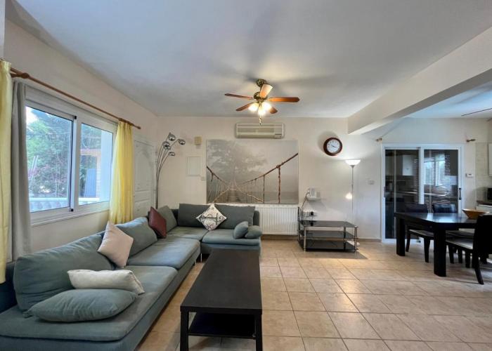 Sea View Villa in Agia Thekla