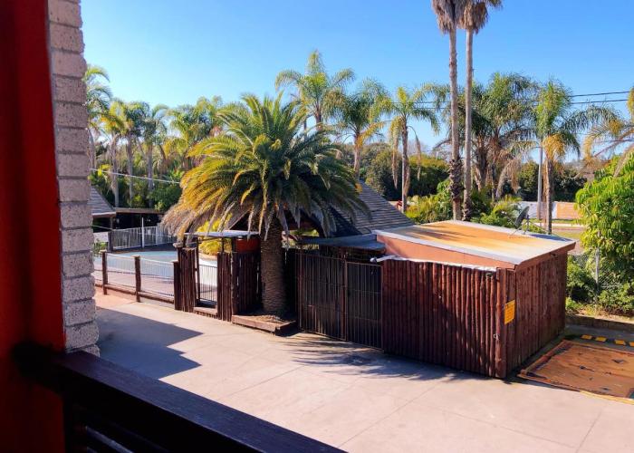 Central Jetty Motel