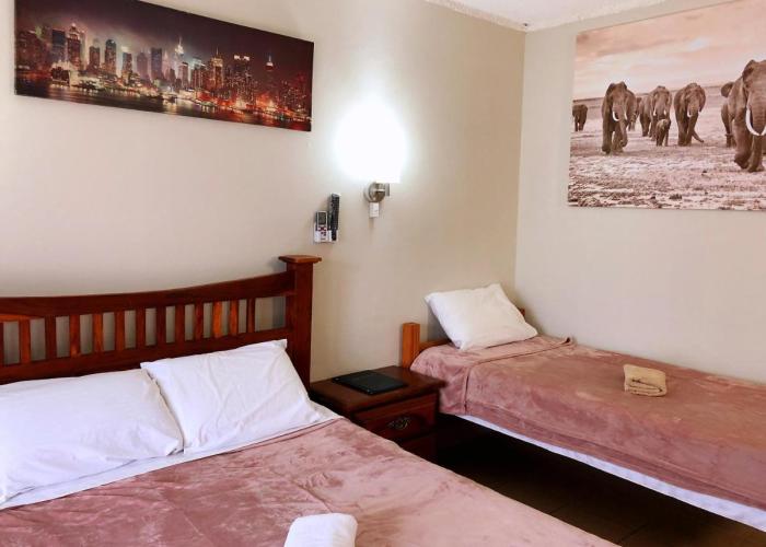 Central Jetty Motel